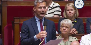 Question de M. Corentin LE FUR - Émeutes urbaines et réponse pénale (principe du casseur-payeur)