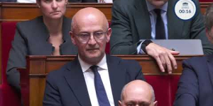 Question de M. Vincent ROLLAND - Industrie